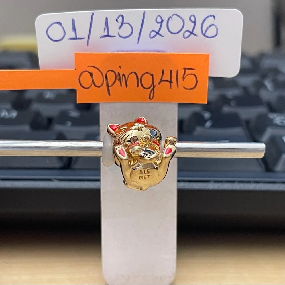 Pandora Shine Lucky Cat Charm - Picture 3 of 13